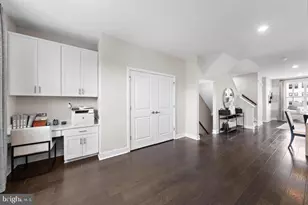 106 Earl Hubbard Dr, Ewing Township, NJ 08560 - Photo 9