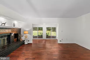 11 Viburnum Ct, Trenton, NJ 08648 - Photo 9