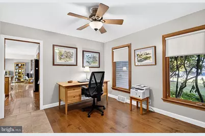 9 Locke Court, Ewing Township, NJ 08628 - Photo 17