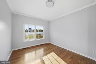 395 Bunting Ave, Hamilton Township, NJ 08611 - Photo 7