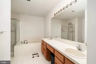 28 Malsbury St, Robbinsville Township, NJ 08691 - Photo 23
