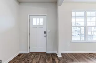 101 Cresci Blvd, Hazlet Township, NJ 07730 - Photo 3