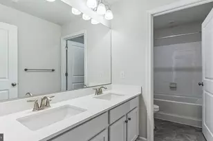 101 Cresci Blvd, Hazlet Township, NJ 07730 - Photo 13