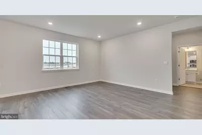 101 Cresci Blvd, Hazlet Township, NJ 07730 - Photo 23