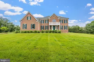 17 Grant Dr, Cream Ridge, NJ 08514 - Photo 1