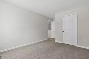 32 Georgetown Dr, Freehold, NJ 07728 - Photo 25