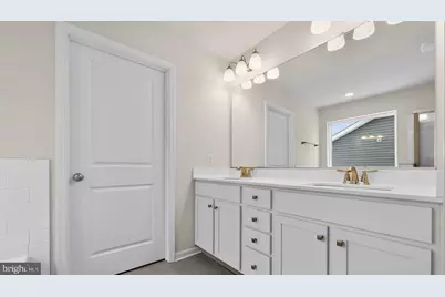 32 Georgetown Drive, Freehold, NJ 07728 - Photo 27