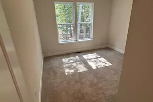 12 Georgetown Dr, Freehold, NJ 07728 - Photo 9