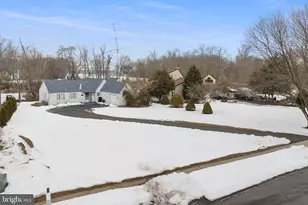 16 Greenfield Dr, Allentown, NJ 08501 - Photo 3