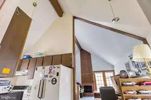 16 Greenfield Dr, Allentown, NJ 08501 - Photo 7