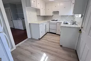 43 S Main St, Allentown, NJ 08501 - Photo 11