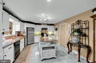 300 Ocean Ave N, Long Branch, NJ 07740 - Photo 11