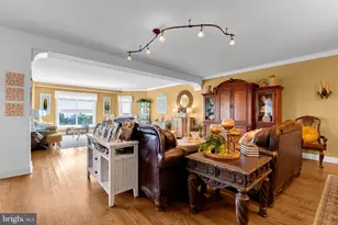 300 Ocean Ave N, Long Branch, NJ 07740 - Photo 17