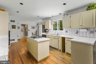 95 Holmes Mill Rd, Cream Ridge, NJ 08514 - Photo 11