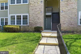 52 Honeysuckle Ln, Red Bank, NJ 07701 - Photo 3