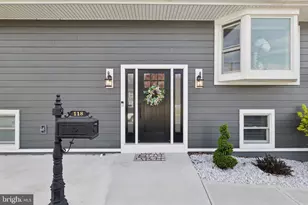 118 Darien Rd, Howell Township, NJ 07731 - Photo 3