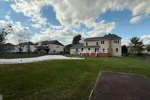 52 Homestead Cir, Marlboro Township, NJ 07746 - Photo 9