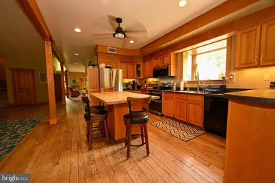 20 Hluchy Road, Upper Freehold Township, NJ 08691 - Photo 7