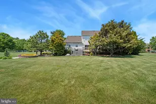 901 Oakley Dr, Freehold, NJ 07728 - Photo 25