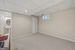 901 Oakley Dr, Freehold, NJ 07728 - Photo 25
