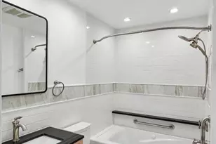 6 Plz de Las Flores, Freehold, NJ 07728 - Photo 19