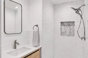 6 Plz de Las Flores, Freehold, NJ 07728 - Photo 25