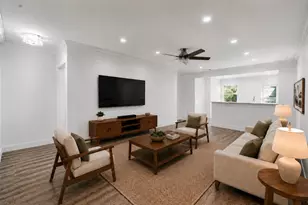 6 Plz de Las Flores, Freehold, NJ 07728 - Photo 5