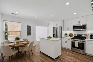 6 Plz de Las Flores, Freehold, NJ 07728 - Photo 15
