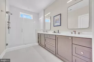 15 Linder Ct, Middletown, NJ 07748 - Photo 11