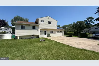 103 Iris Drive, Neptune, NJ 07753 - Photo 3