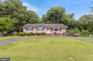 7 Chambers Rd, Millstone Township, NJ 08510 - Photo 1