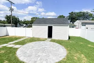 1609 6th Ave, Neptune Township, NJ 07753 - Photo 3