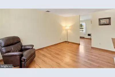 32 Arneytwn Hornerstwn Road, Cream Ridge, NJ 08514 - Photo 5