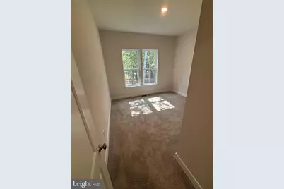 102 Goergetown Drive, Freehold, NJ 07728 - Photo 9