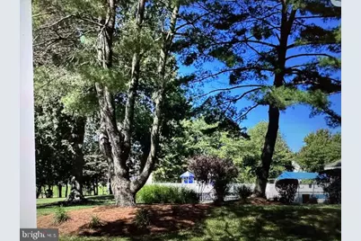 401 Yorkshire Place, Morganville, NJ 07751 - Photo 19