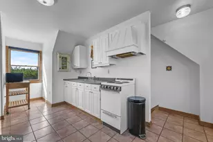18 Schoolhouse Rd, Cream Ridge, NJ 08514 - Photo 39