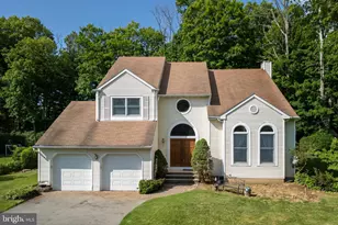 9 Jessica Ct, Lake Hopatcong, NJ 07849 - Photo 3