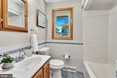 174 Hardenburg Lane, Milltown, NJ 08850 - Photo 17