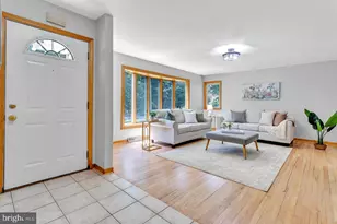 174 Hardenburg Ln, Milltown, NJ 08850 - Photo 3