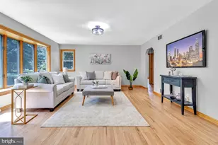 174 Hardenburg Ln, Milltown, NJ 08850 - Photo 5