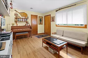 260 Friendship Rd, Cranbury Township, NJ 08512 - Photo 3