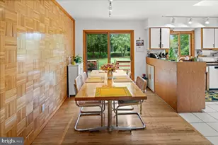 260 Friendship Rd, Cranbury Township, NJ 08512 - Photo 7