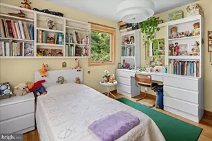 260 Friendship Rd, Cranbury Township, NJ 08512 - Photo 15