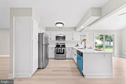 442 Dahlia Plaza, Monroe Township, NJ 08831 - Photo 7