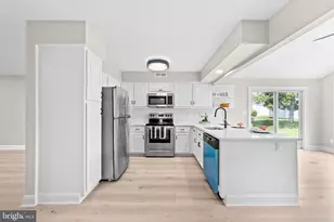 442 Dahlia Plaza, Monroe Township, NJ 08831 - Photo 7