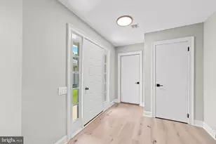 442 Dahlia Plaza, Monroe Township, NJ 08831 - Photo 3