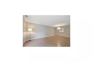 199 Hampshire Dr, Plainsboro Township, NJ 08536 - Photo 5