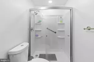 25 Pitman, Monroe Township, NJ 08831 - Photo 23