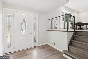 5 Waverly Dr E, Edison, NJ 08817 - Photo 9