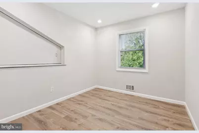 5 Waverly Drive E, Edison, NJ 08817 - Photo 19